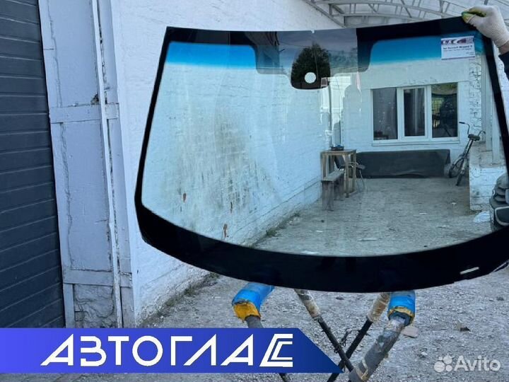 Стекло лобовое Hyundai Solaris с полным обогревом