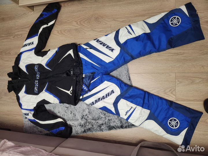Снегоходный костюм yamaha 42