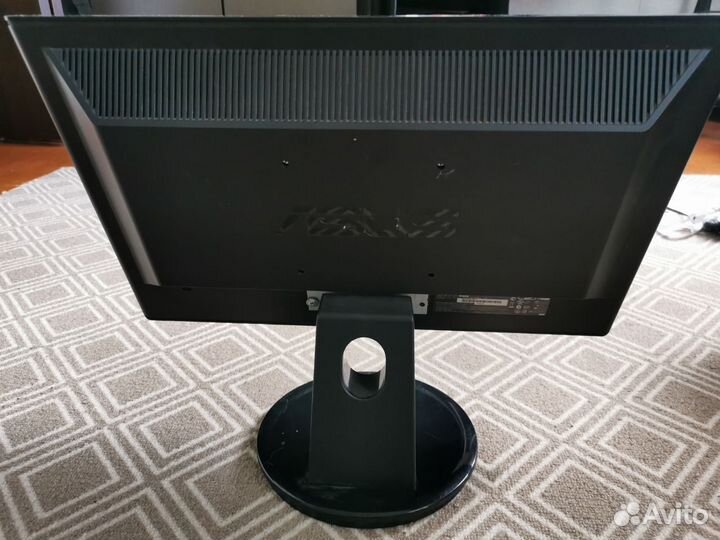 Мониторы Asus и LG, диагональ 19