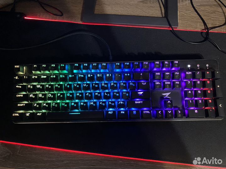 Игровая механическая клавиатура