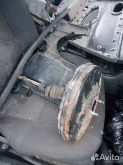 Вакуумный усилитель тормозов Ford Mondeo