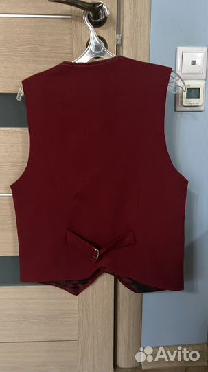 Жилетка мужская классическая красная