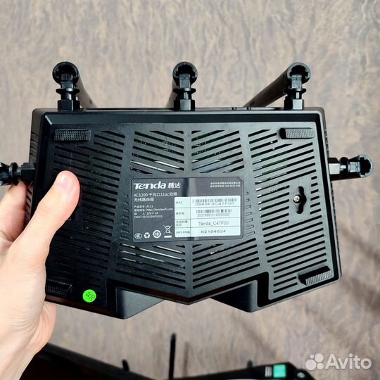 Wi-Fi роутер Tenda AC11