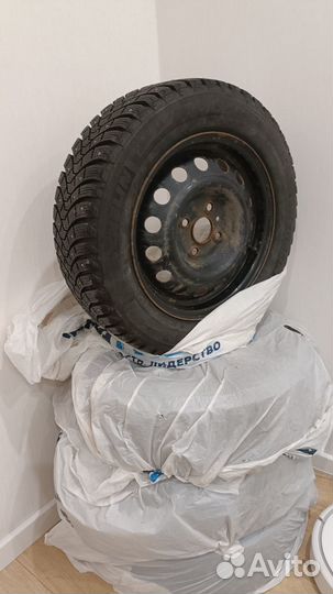 R14 Michelin X-Ice North 2 185/60, PCD 4x100 DIA 54.1