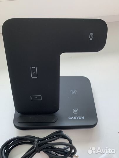 Беспроводное зарядное устройство 3 в 1