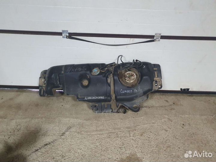 Топливный бак бензонасос Рено Симбол 1.4