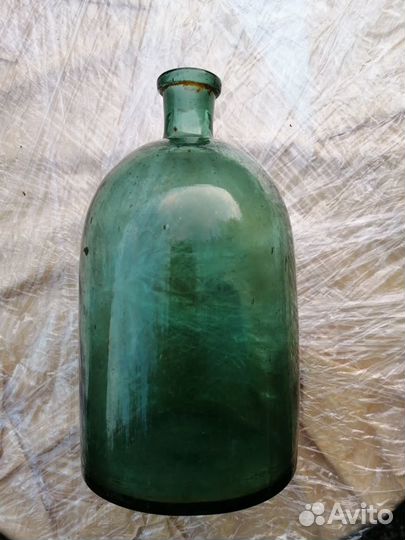 Старинная бутылка