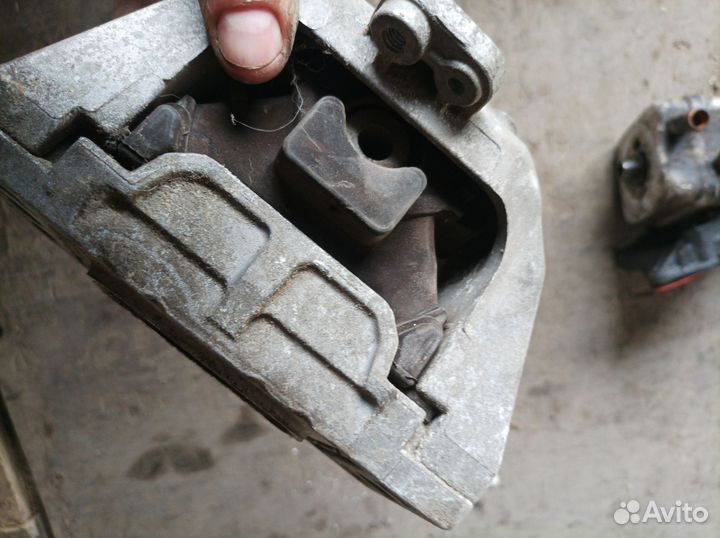 Подушка двигателя Audi Volkswagen 1J0199262BF