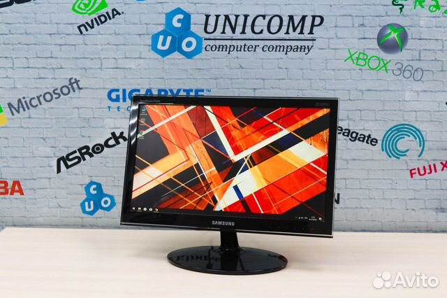 Монитор Samsung 20" P2050, 1600x900, 60 Гц, DVI-D