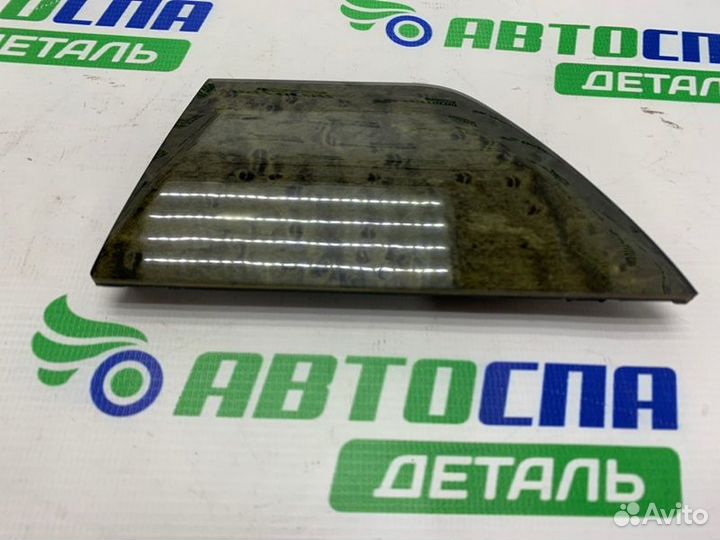 Накладка декоративная двери передняя правая