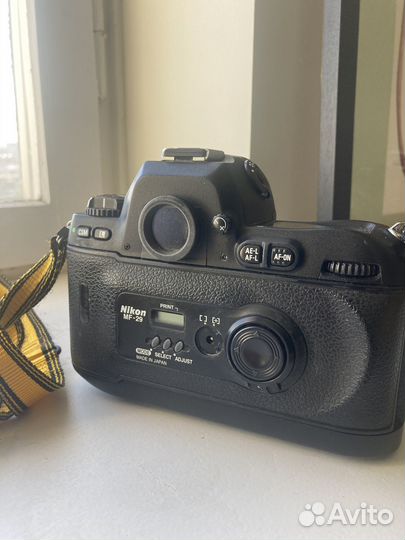 Фотоаппарат Nikon f100