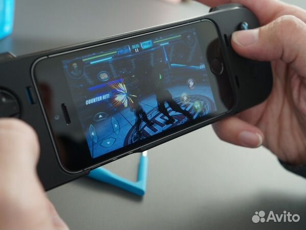 Геймпад Logitech PowerShell- (iPhone 5,iPhone 5S)