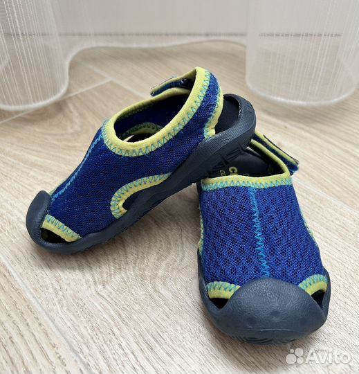 Сандалии crocs