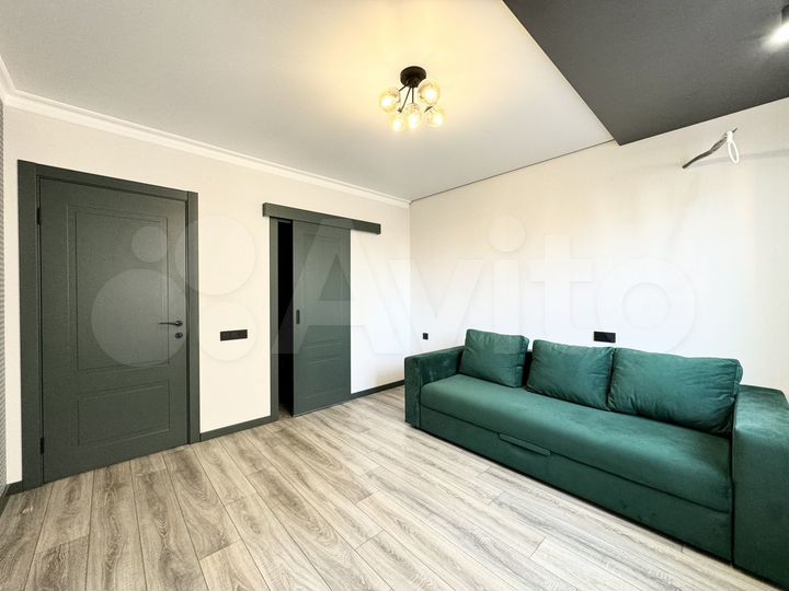 3-к. квартира, 100 м², 7/19 эт.