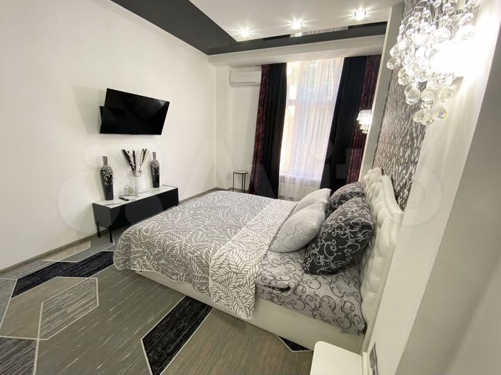 1-к. квартира, 50 м², 1/10 эт.