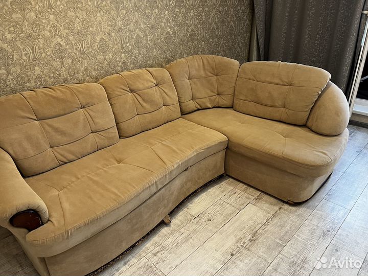 Продам угловой диван