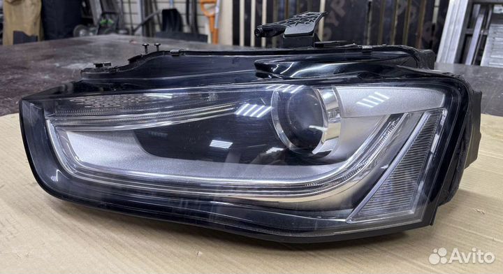 Левая фара Ауди А4 B8 (11-15)
