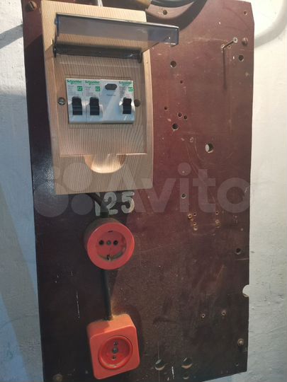 Гараж, > 30 м²