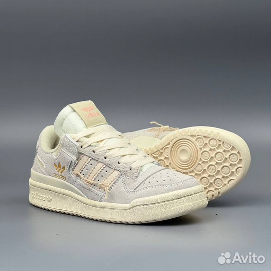 Adidas forum 84 low off white