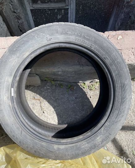 Nokian Tyres Hakkapeliitta 9 215/55 R17 100V