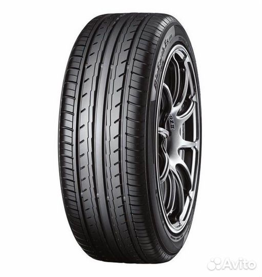 Yokohama BluEarth-ES ES32 215/60 R16 99V