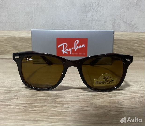 Очки ray ban wayfarer ferrari