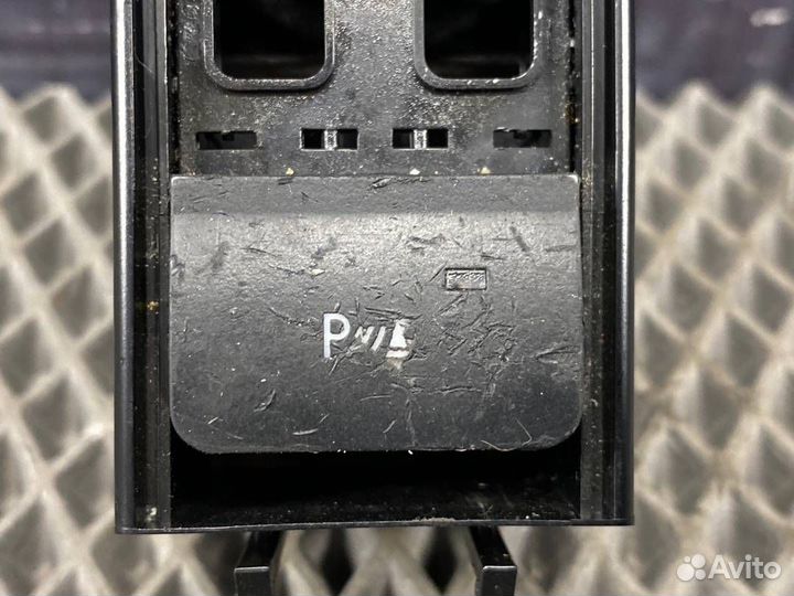 Кнопка парктроников Audi Allroad C5 BES 2003