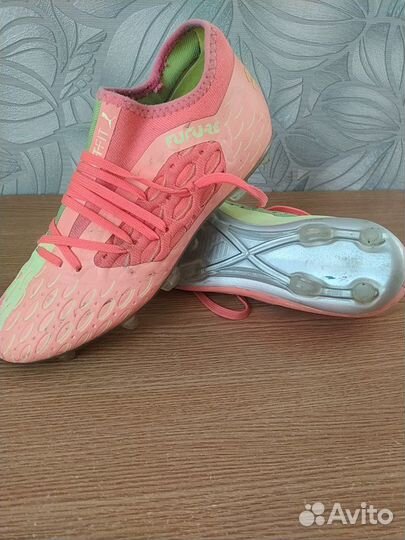Футбольные бутсы puma future