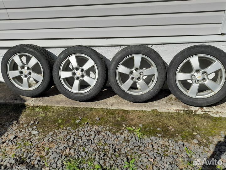 Литые колеса Chevrolet Cruze с зимней резиной r16