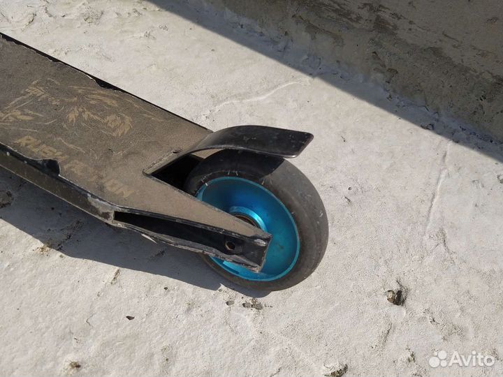 Трюковой самокат rush action