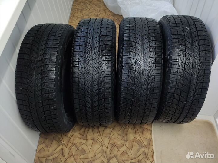 Michelin X-Ice 3 205/55 R16 94H