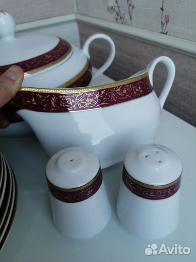 Сервиз столовый Yoko Hissan, Япония