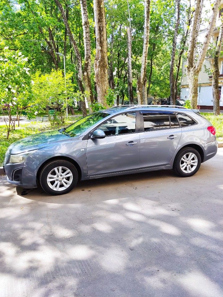Chevrolet Cruze: фото владельца