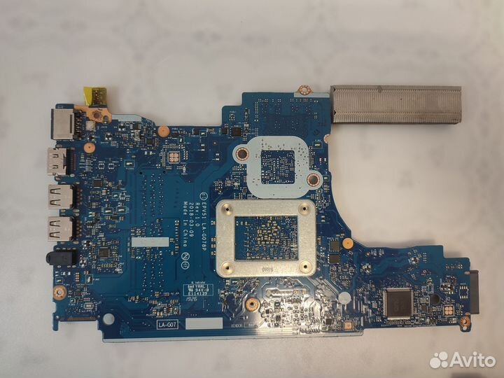 Материнская плата с процессором