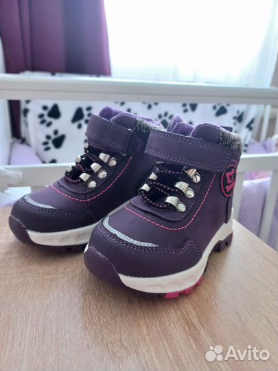 Демисезонные ботинки на девочку 23 размер