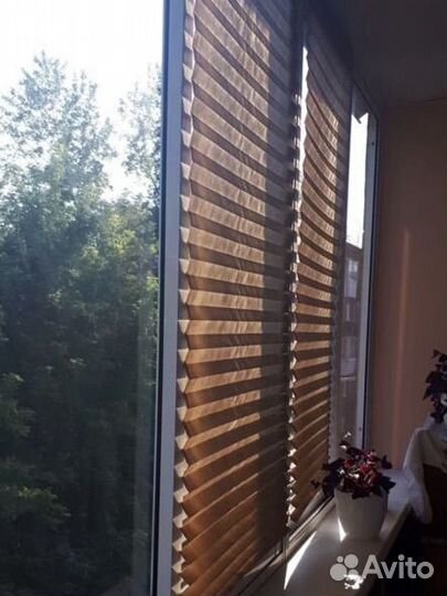 Жалюзи самоклеящиеся на окна плисее