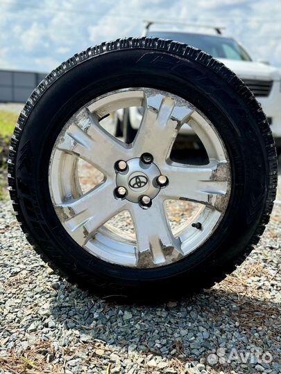 Колеса Toyota 215/65 R16