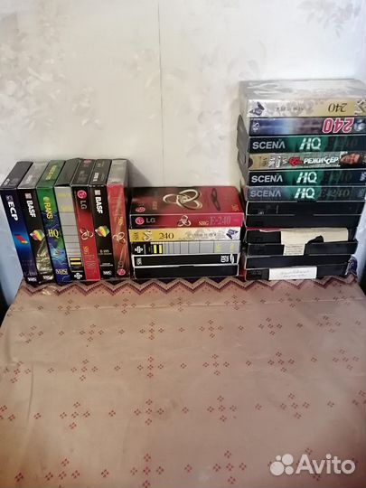 Видео-кассеты с записями