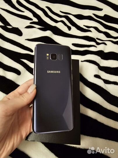 Телефон Samsung galaxy s8