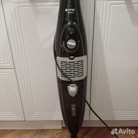 Вертикальный пылесос