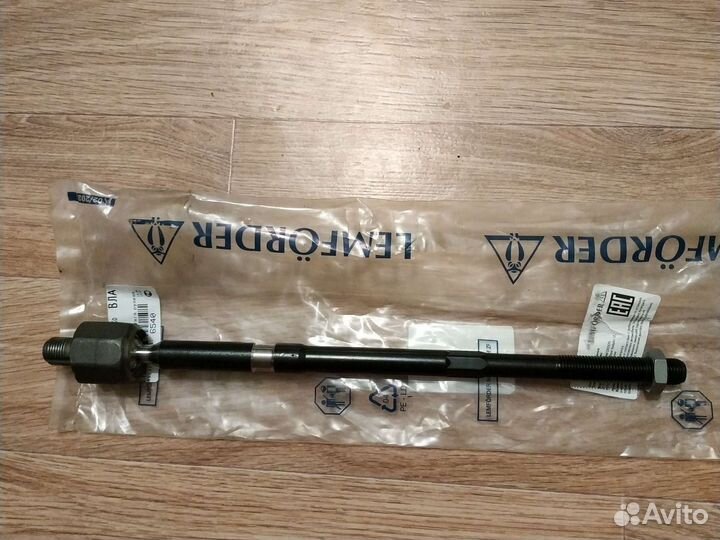 Рулевая тяга(левая) Skoda Octavia