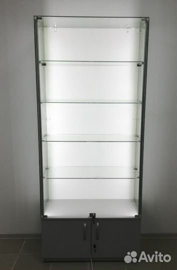 Витрина стеклянная с подсветкой