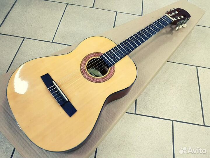Классическая гитара Hohner