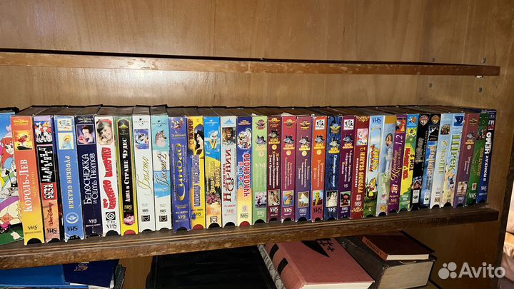 Видеокассеты с мультфильмами
