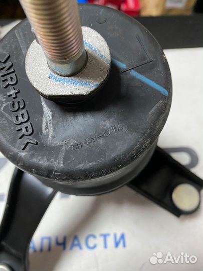 Опора двигателя левая (1237228200)