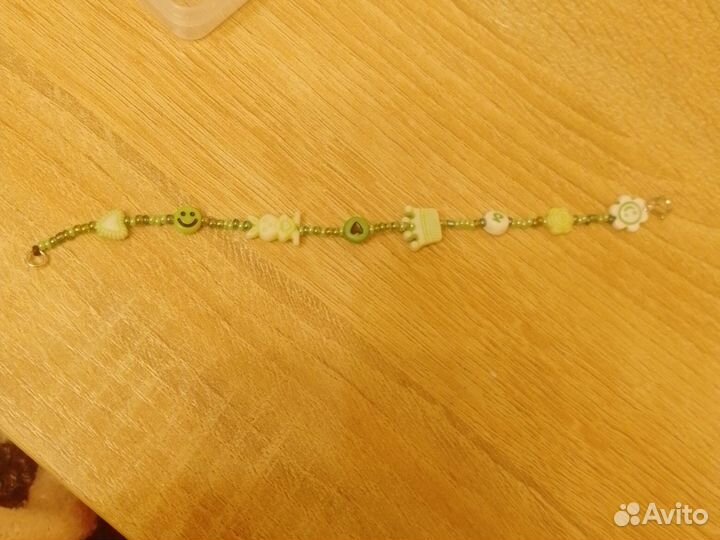 Браслет из бисера