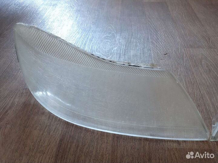 Стекла на фары skoda octavia a5 б.у