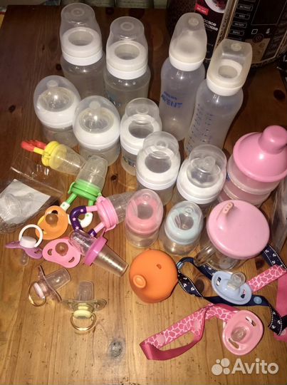 Бутылочки,ниблеры,соски и мн.др. для малыша