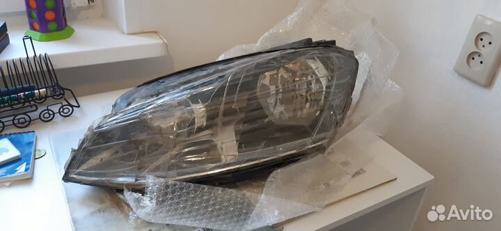 Фара передняя левая golf 7, битая