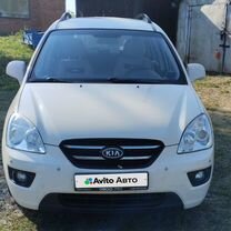 Kia Carens 2.0 AT, 2009, битый, 127 500 км, с пробегом, цена 750 000 руб.